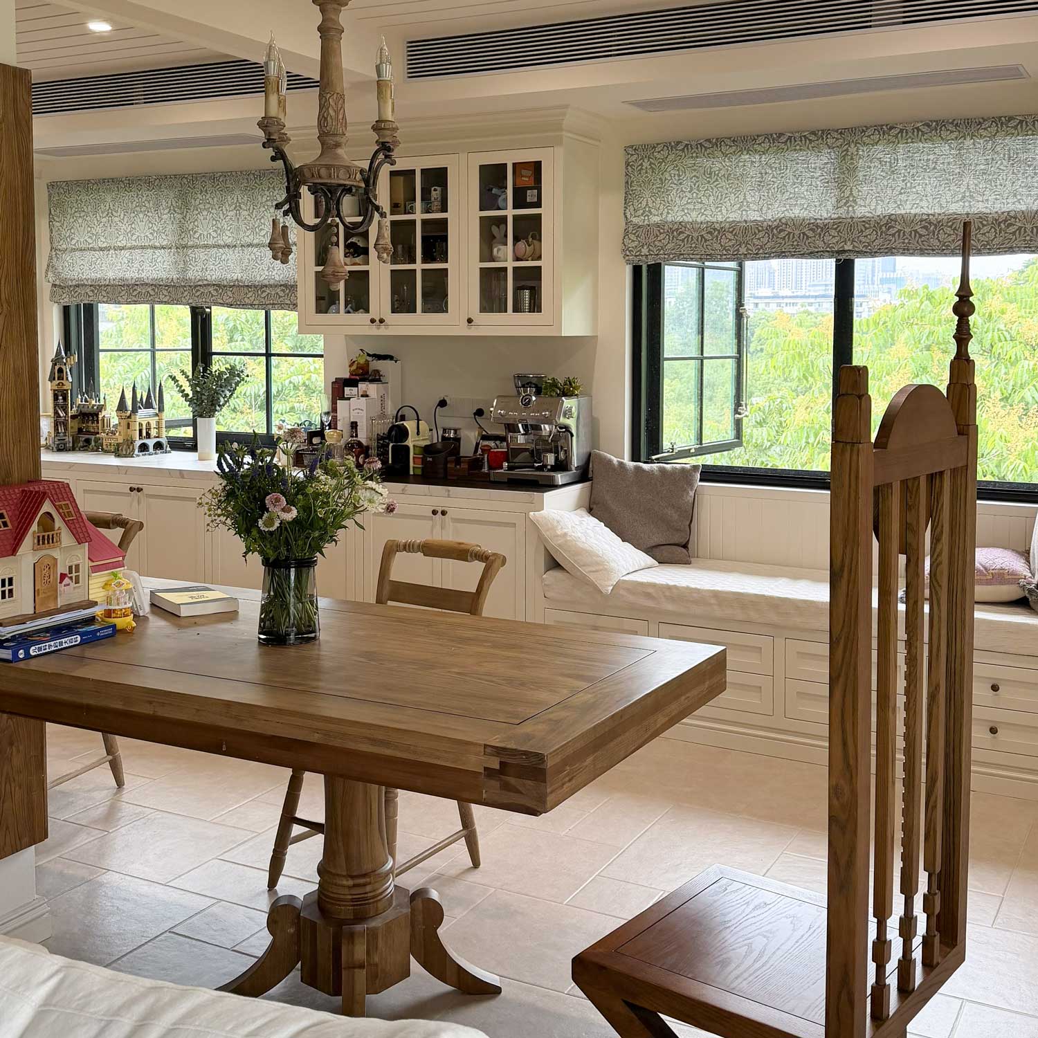 How to Measure for Roman Shades: Inside vs. Outside Mount