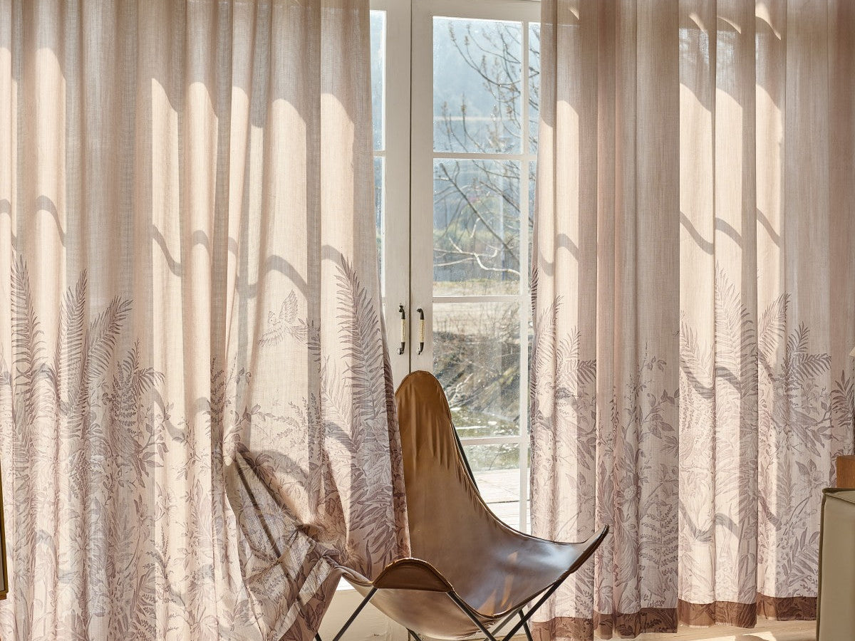 5 Top Curtains for Arcadia Doors: Blending Style and Function