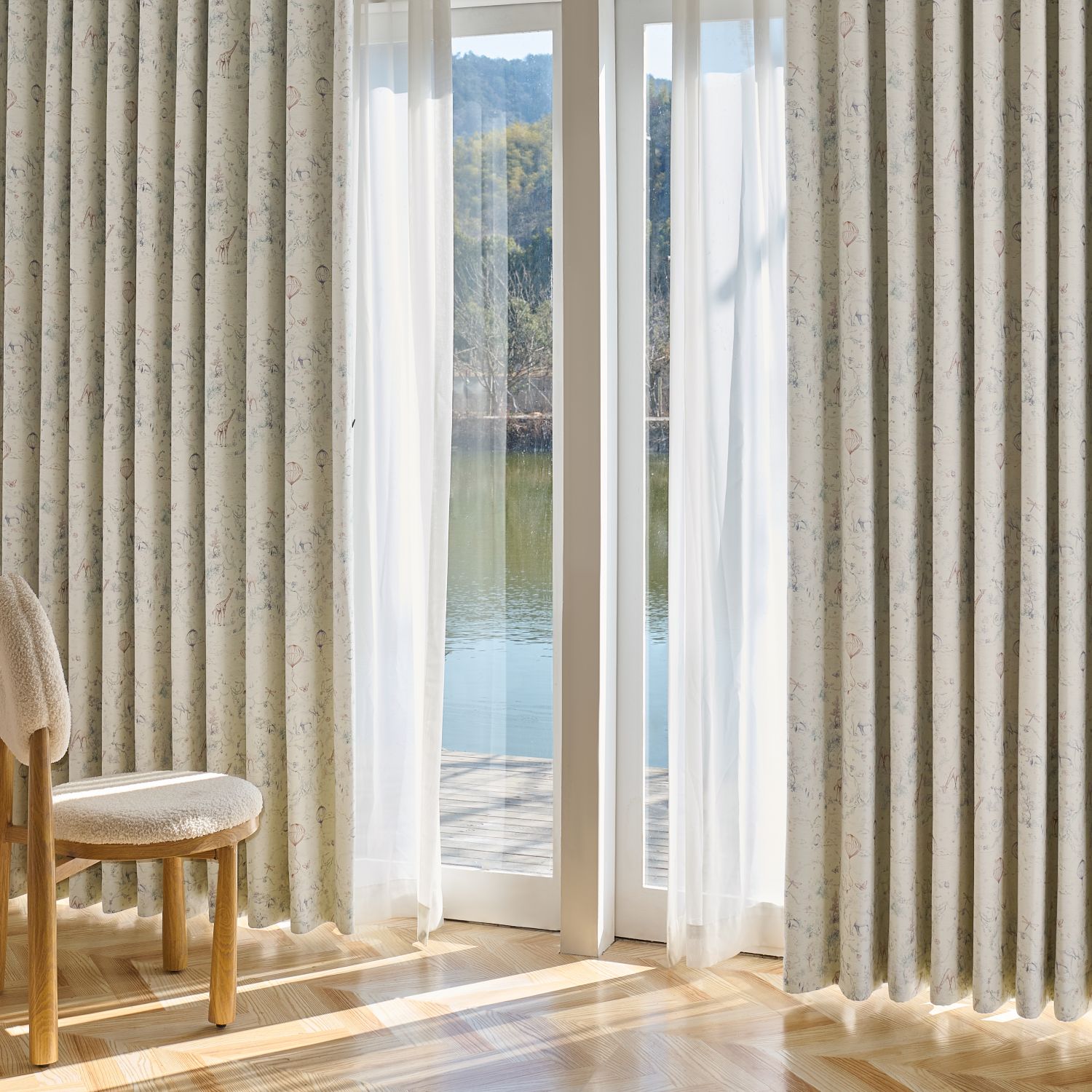 Curtains for Bay Windows: What to Consider for Large or Small Spaces