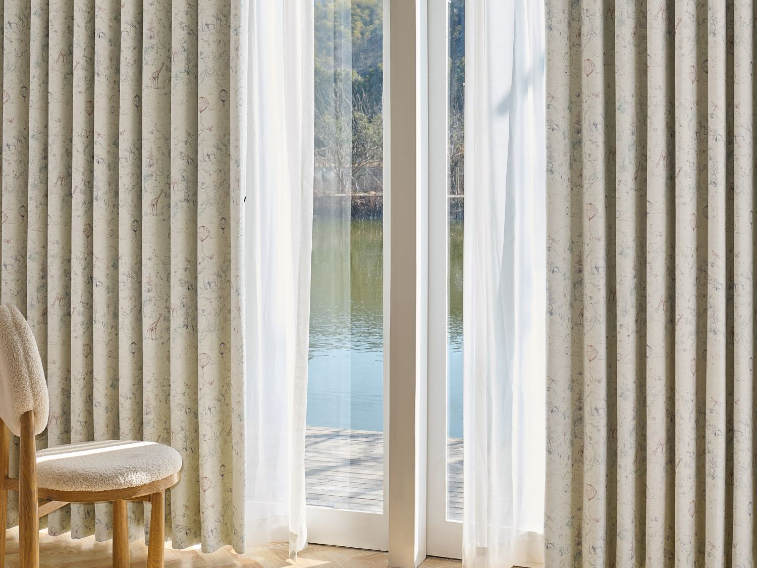 How to Hang Curtains Professionally: Step-by-Step Guide