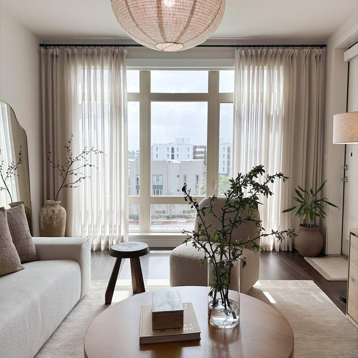 How to Decorate the Living Room in 2025?