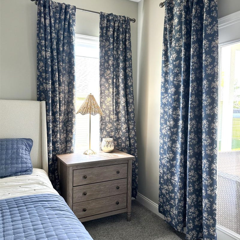 Rideaux imprimés fleuris Bailey bleu marine vintage