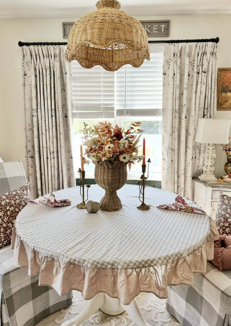 May - This floral curtains are so cozy with my Fall décor