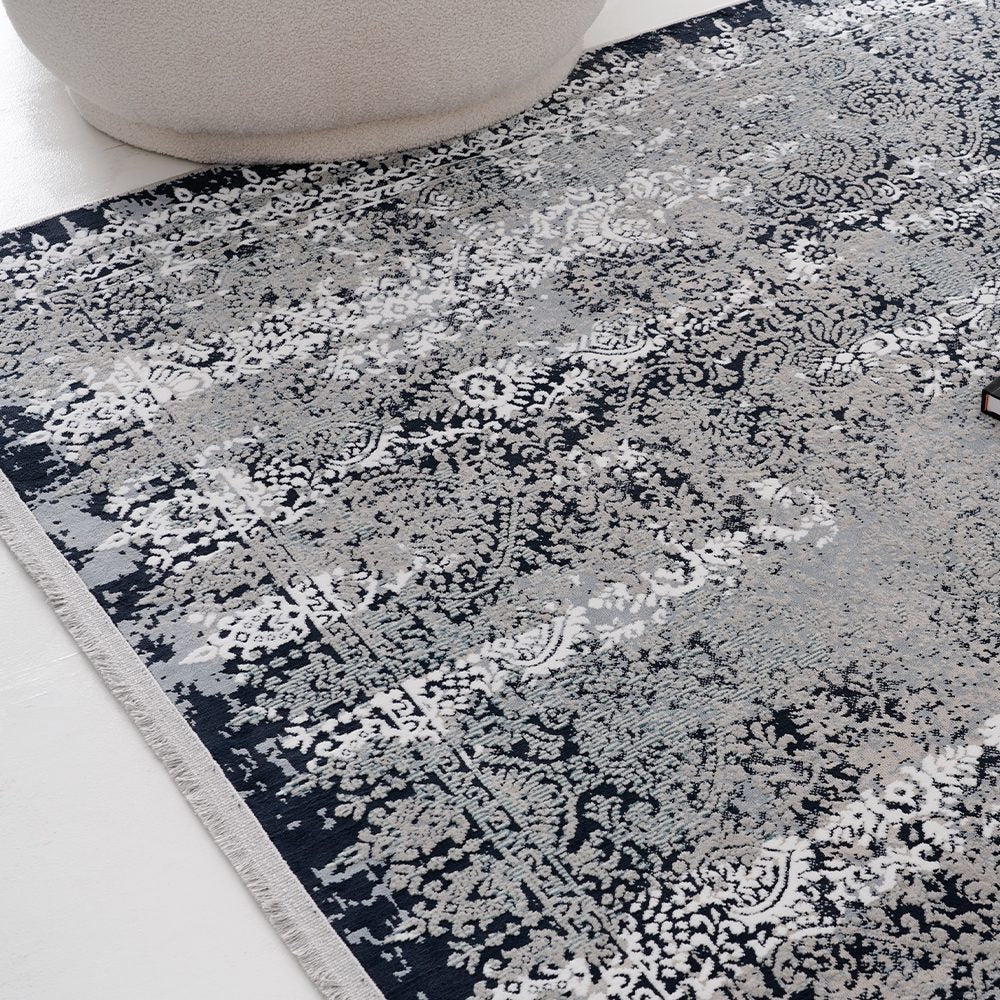 Hayes Faded Vintage Medallion Area Rug