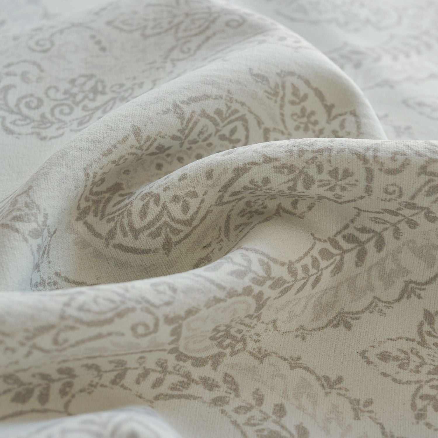 Jolie French Country Style Damak Patterned Curtains