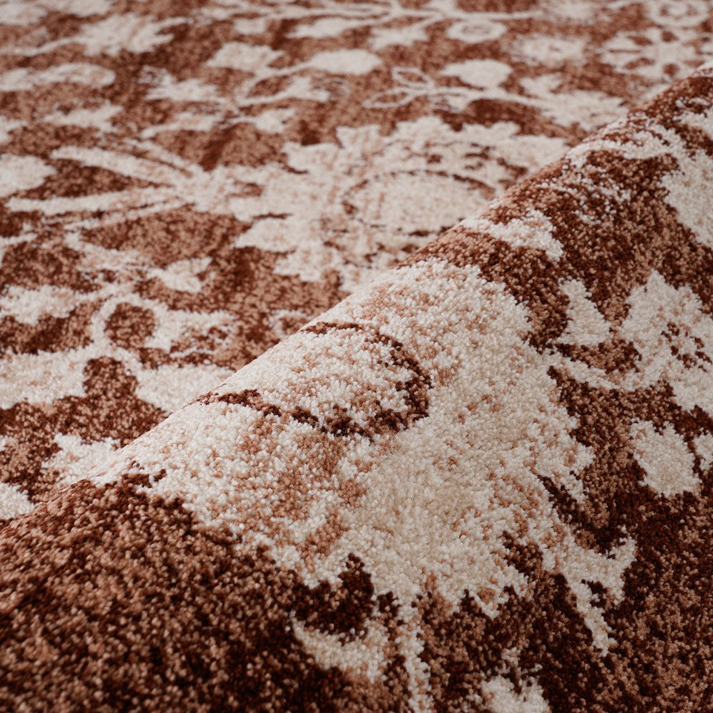 Tapis en polypropylène à médaillon floral vieilli Kellan