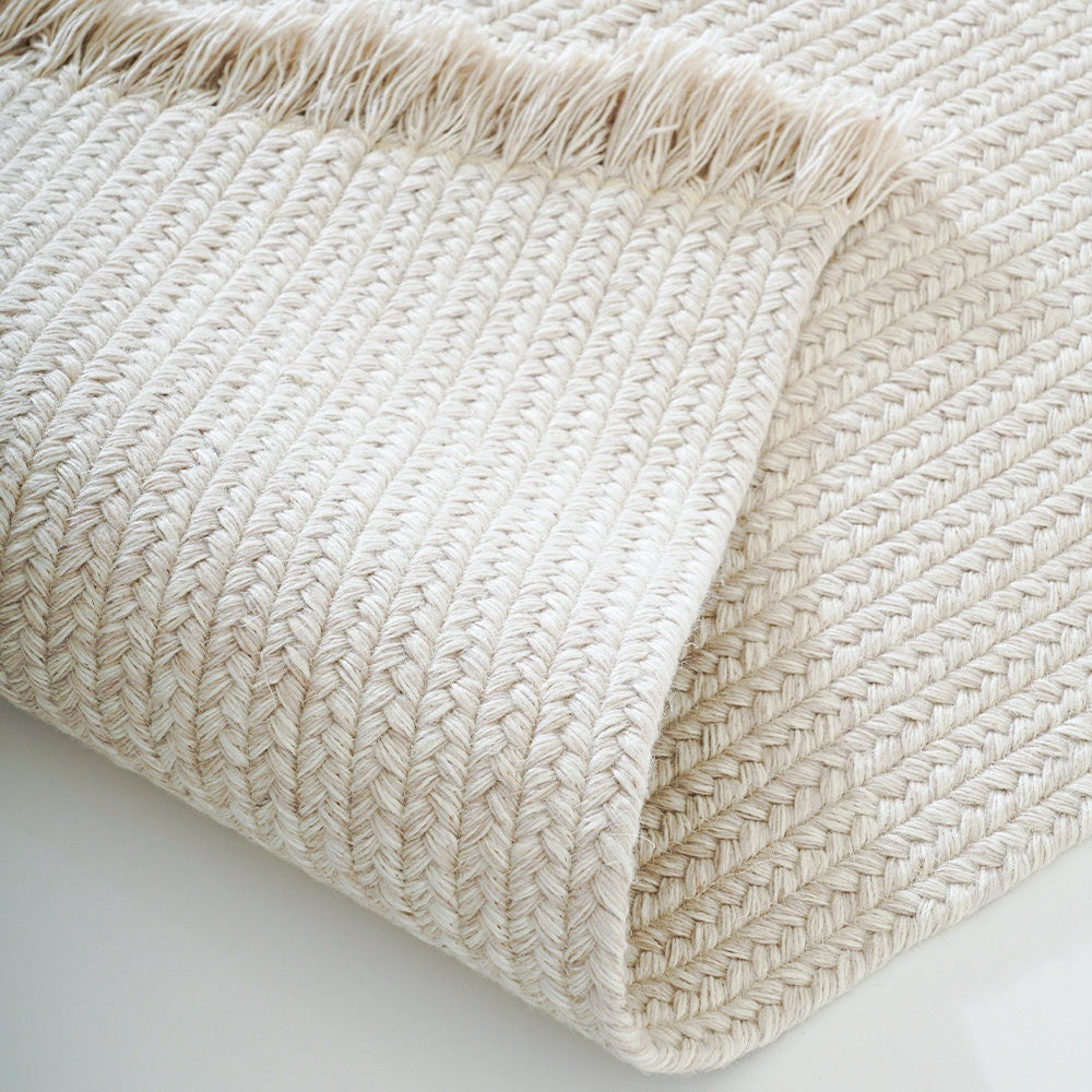 Tapis personnalisé Naya tissé main en laine et jute