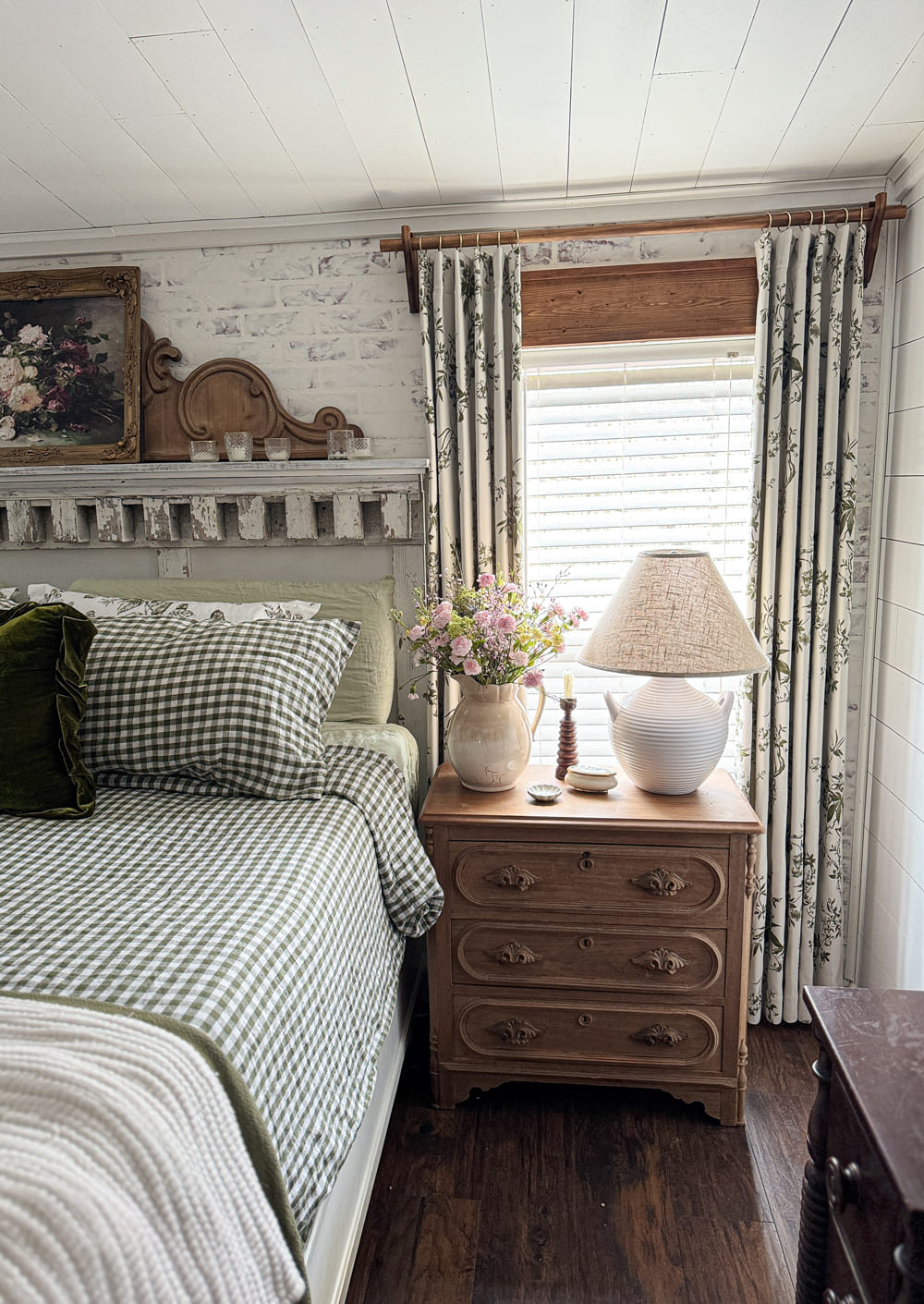 Ophelia - High-end look without the hefty price tag!