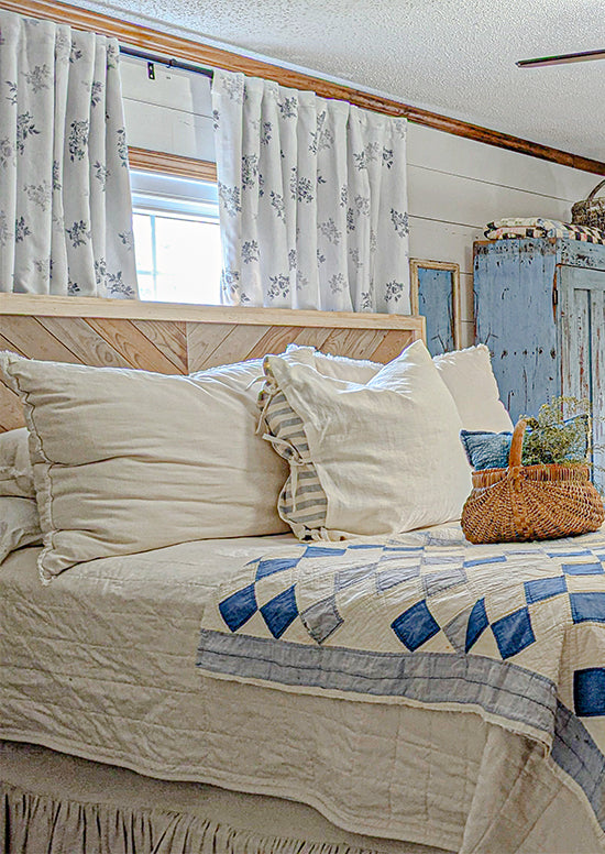 Reeta - The subtle floral breathe a soft, poetic life into the room