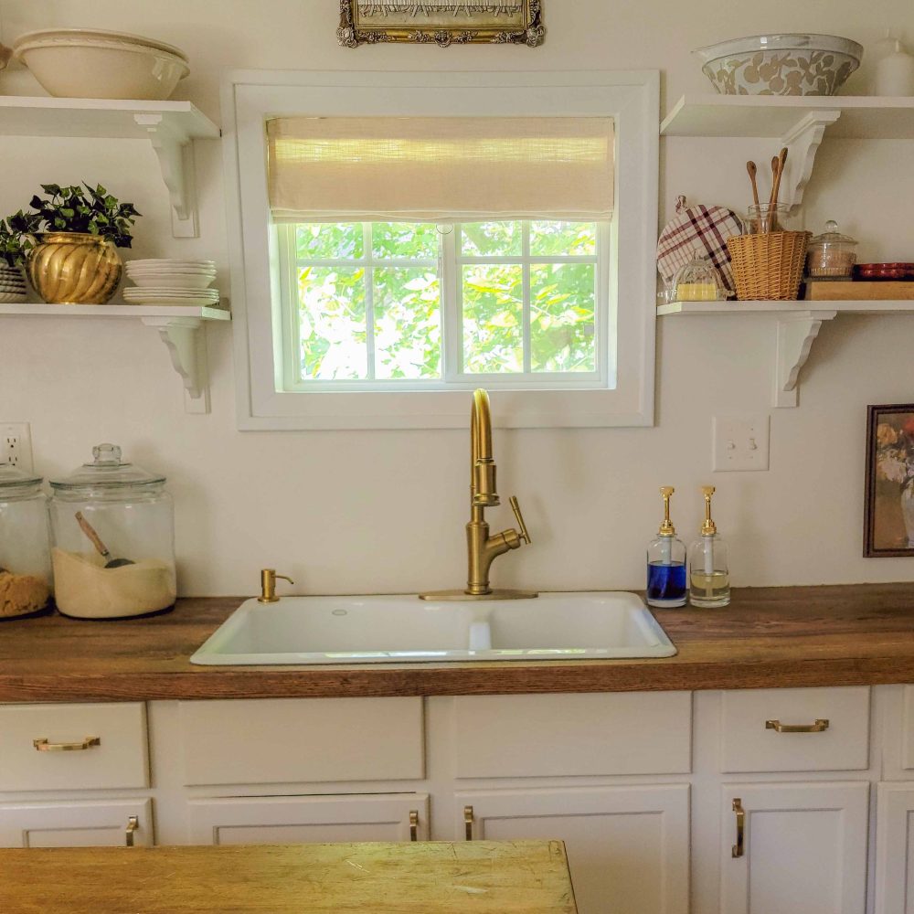 Sara Linen Roman Shade