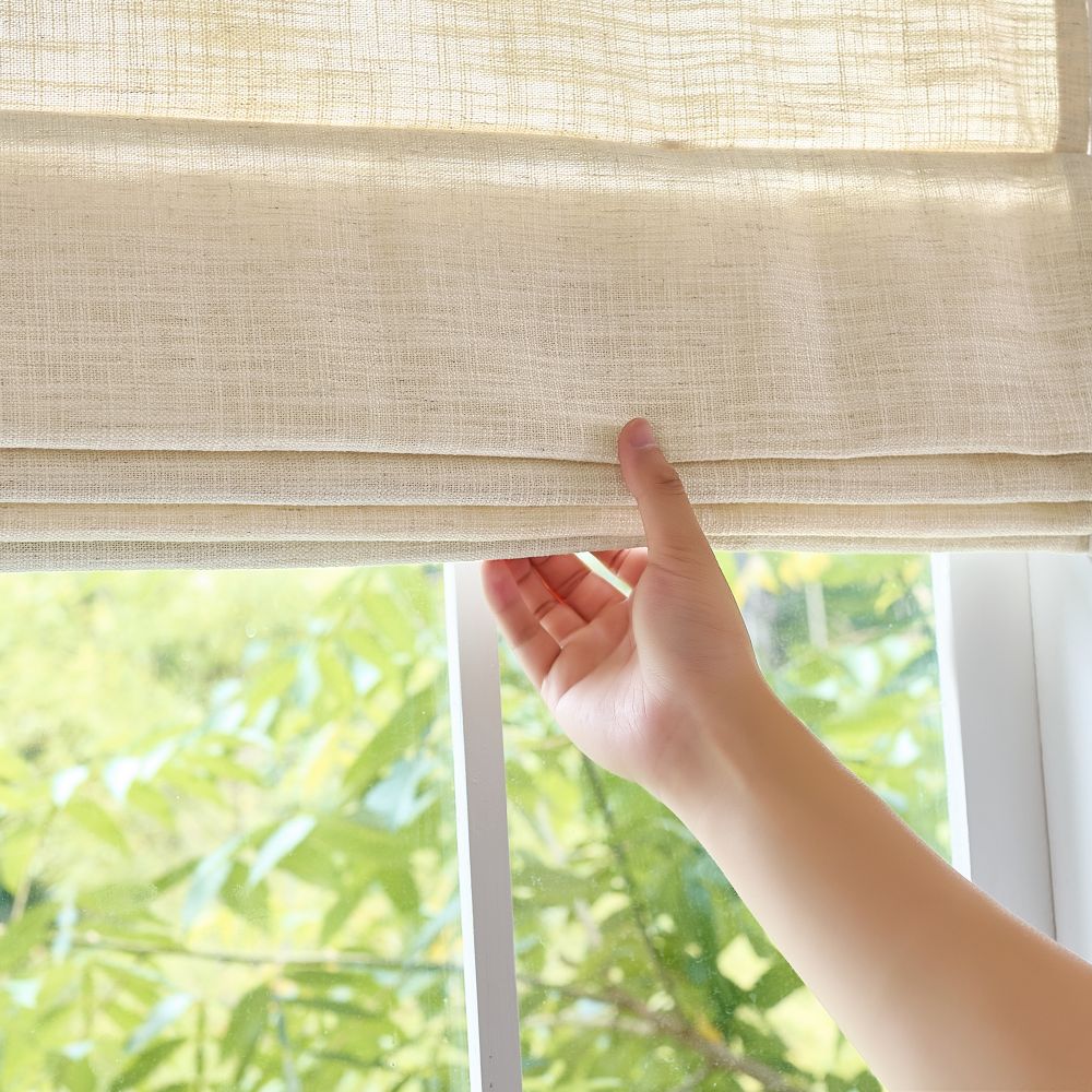 Sara Linen Roman Shade