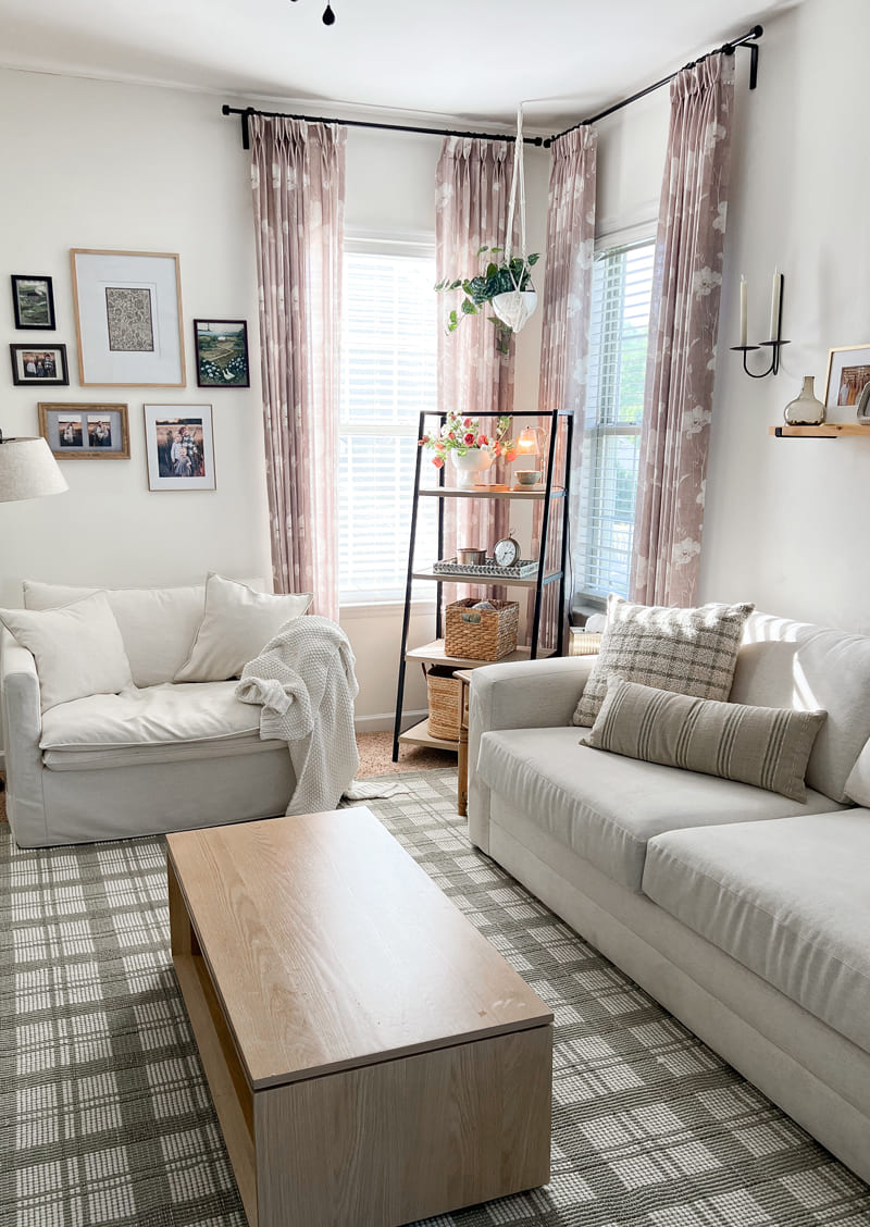 Skye - My eyes are happy seeing all these