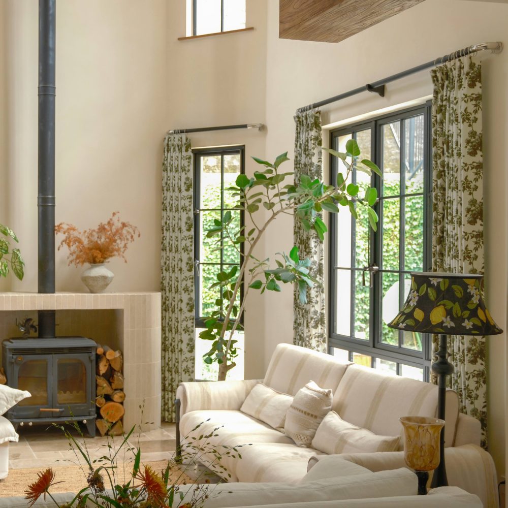 Aurora Retro Rose Blooming Jacquard Custom Curtains