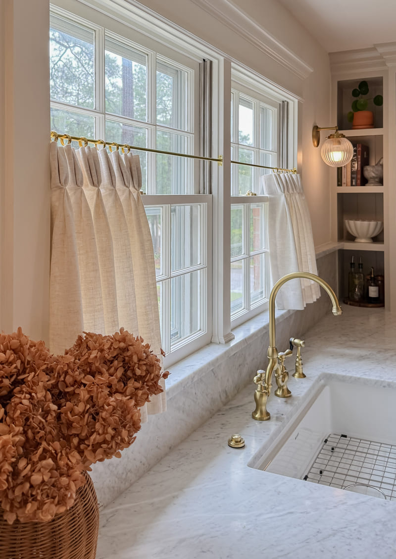 Arabella - I knew I wanted a cozy coffee shop vibe!