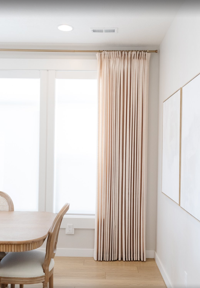 Arabella / Ivory White / Unlined