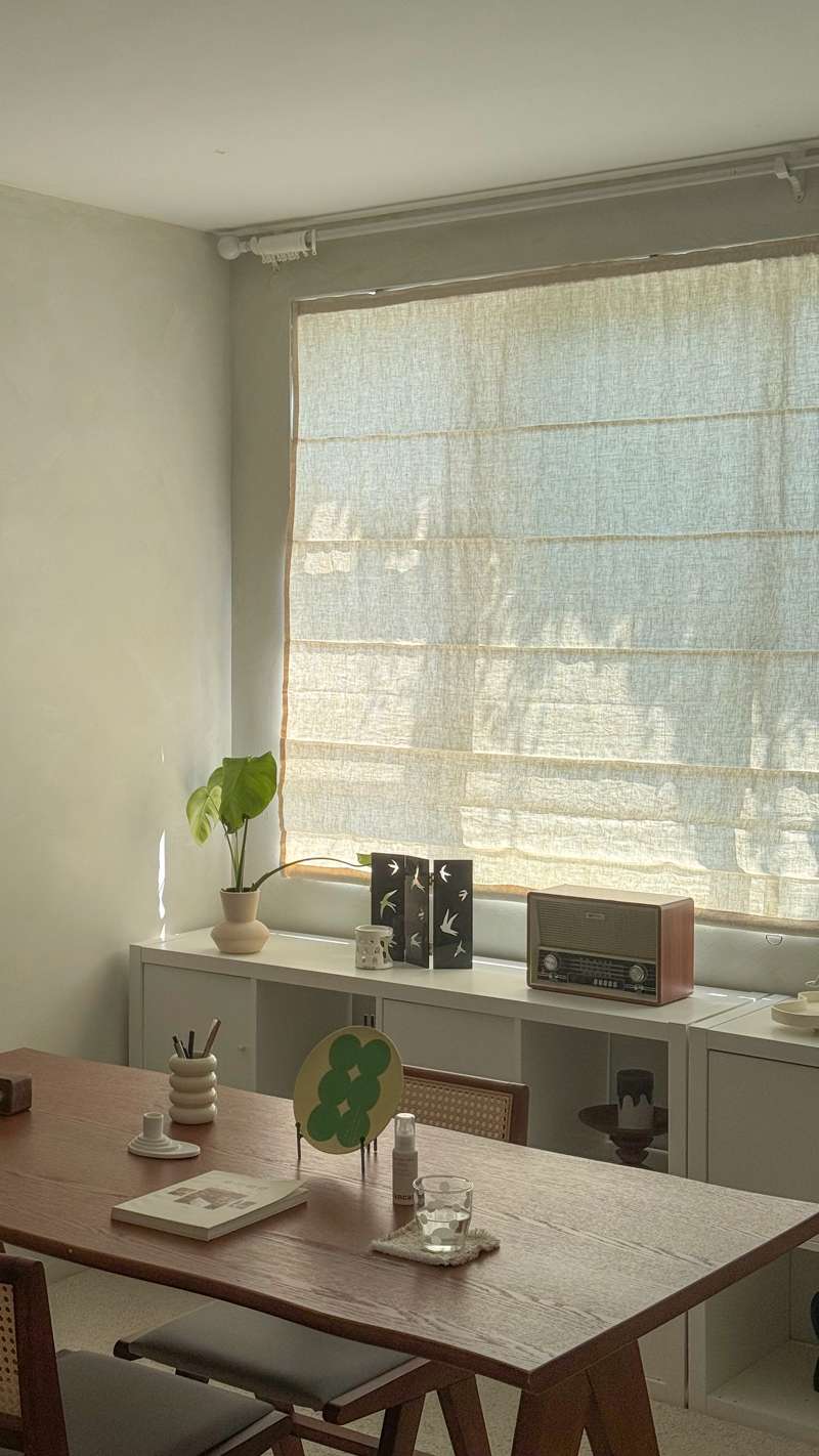 Cecilia Roman Shades / Beige White / Unlined