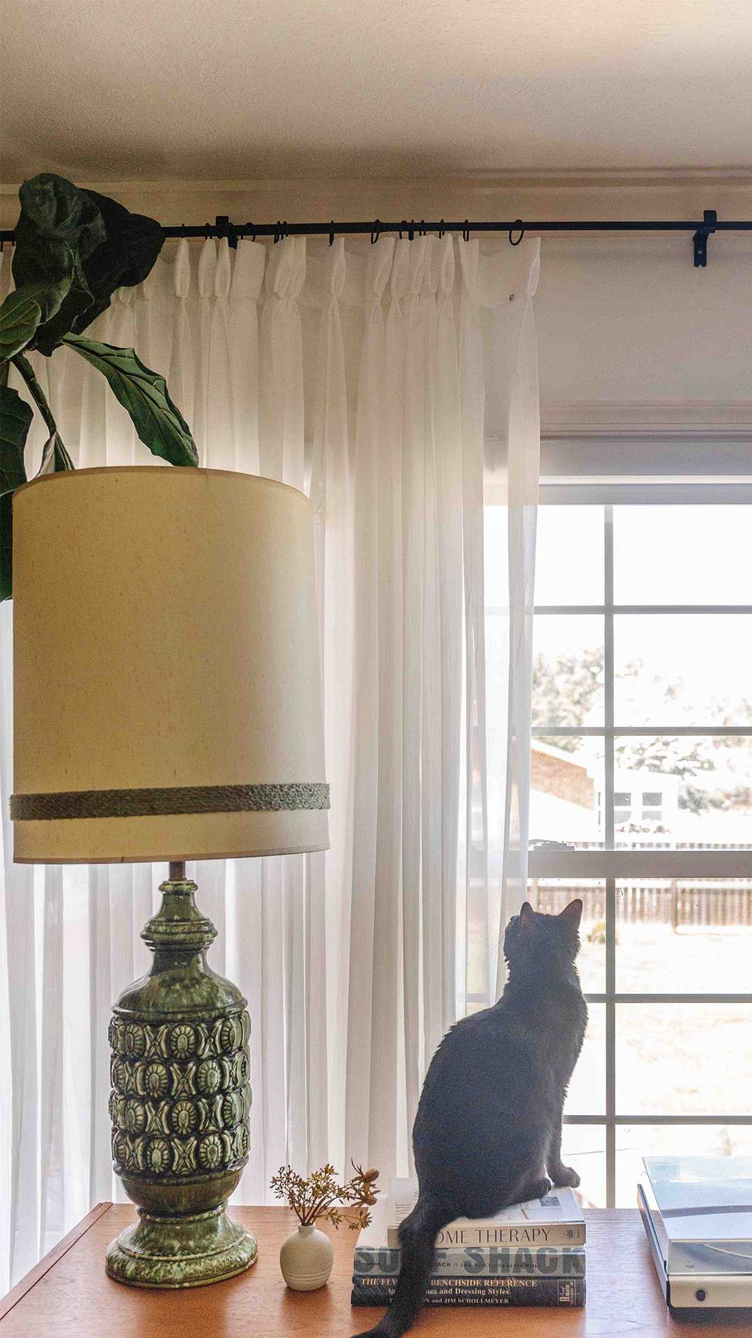 Fancy / White / Light Sheer Curtains