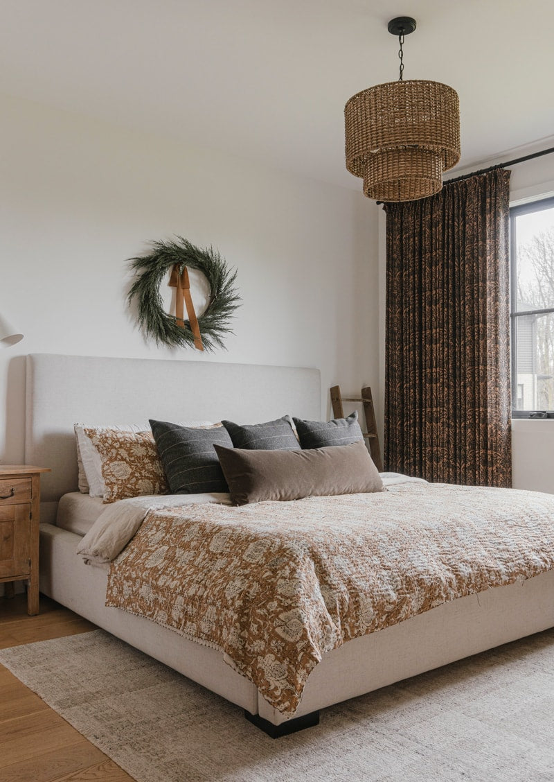 Victoria - I’m loving the darker look + pattern in this room!